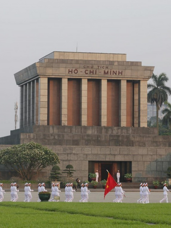 Lăng Chủ tịch Hồ Chí Minh